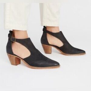 Free People Coyote Crossing Cut Out Boots Heels Shoes in Black Size EU 36/6